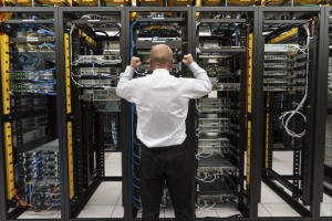 Managing Enterprise Storage Networks